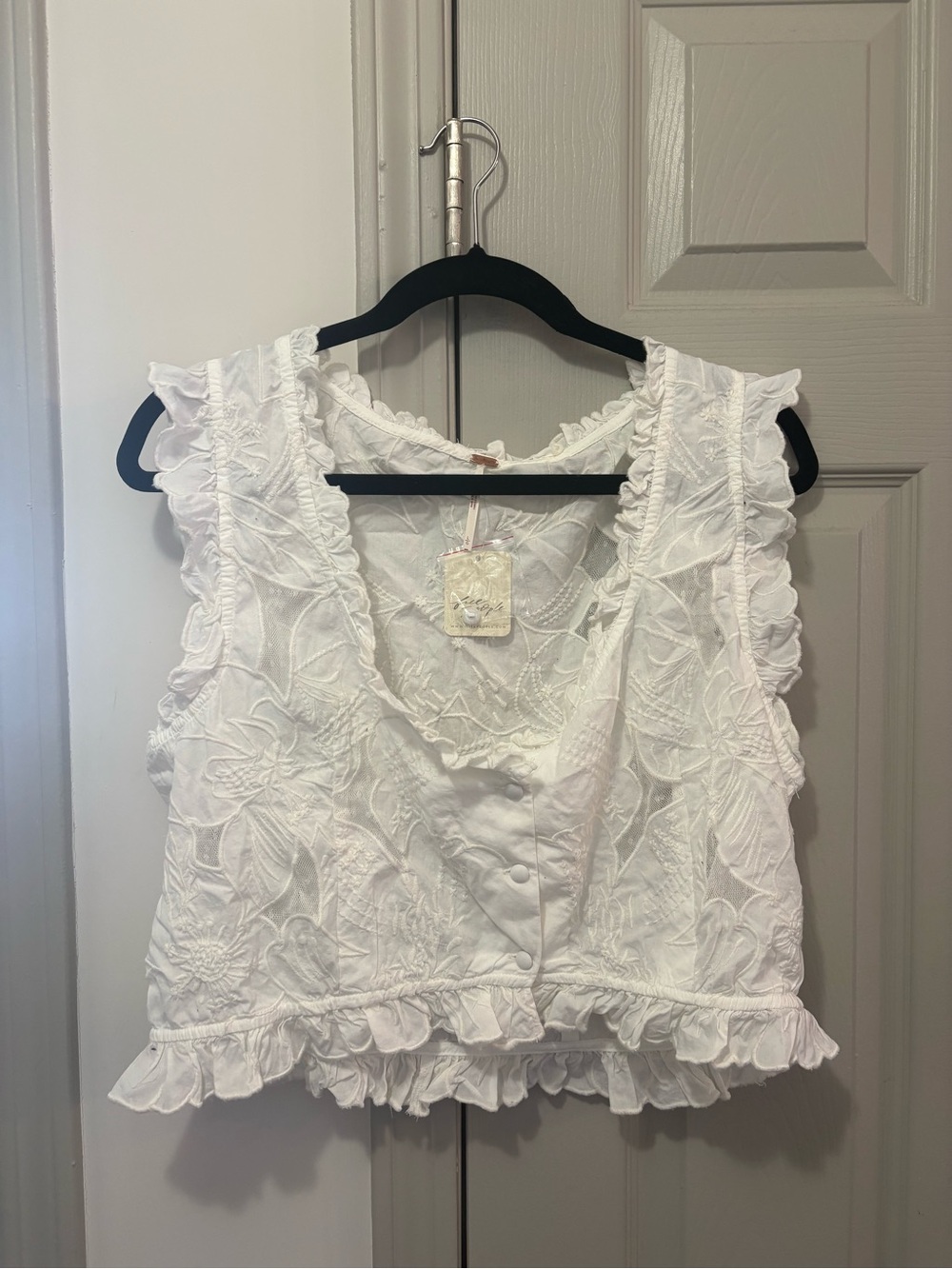 Free People White Eyelet Ruffle Cropped Vest